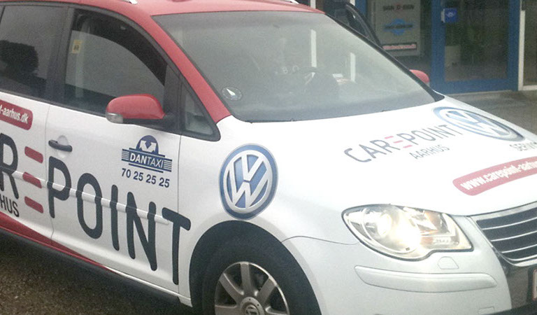 Taxareklame.dk VW Carepoint billig reklame på taxa outdoor reklame